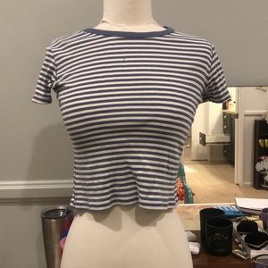 Brandy Melville tshirt